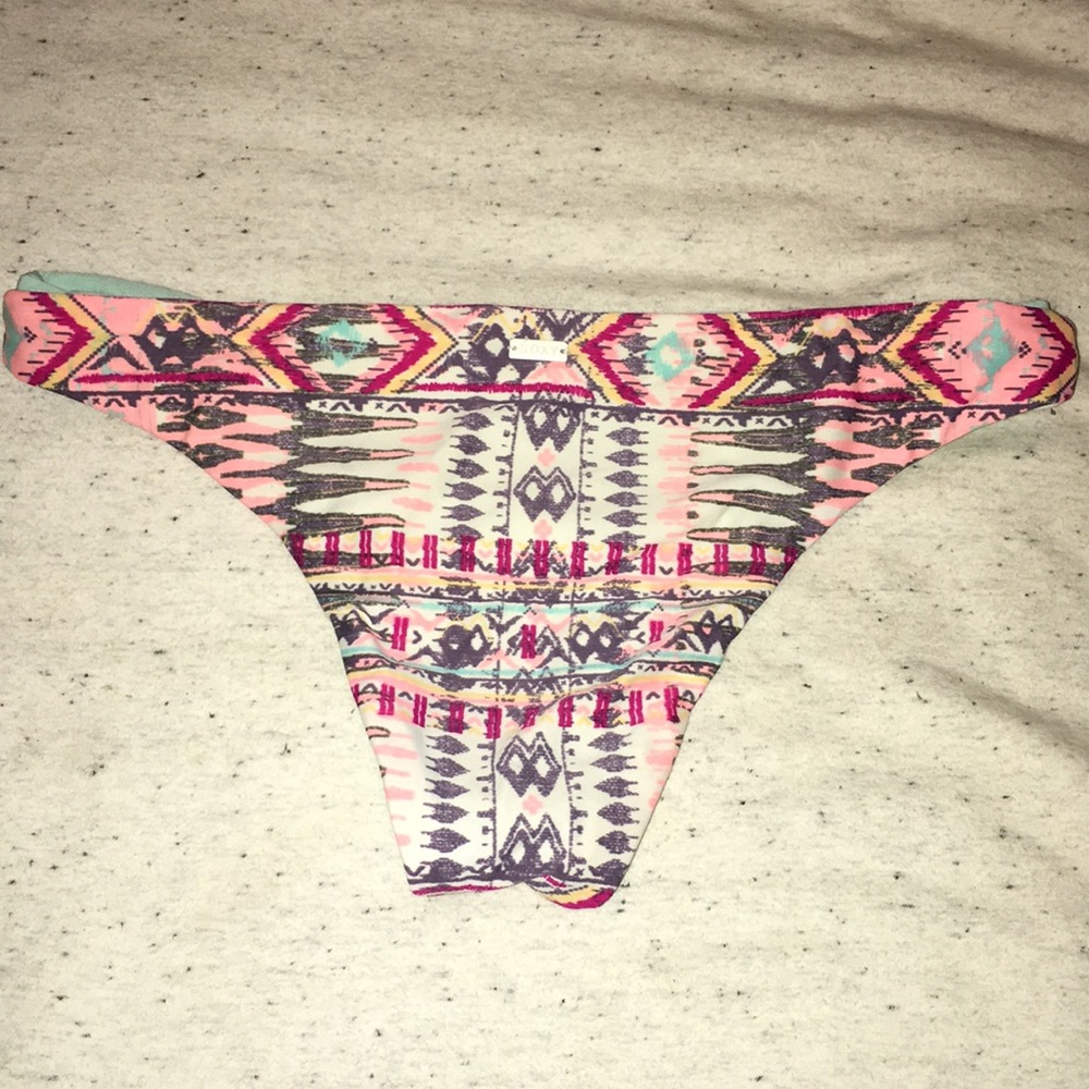 Reversible Roxy Bottoms - Picture 2 of 4